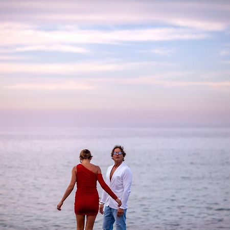 Bed and Breakfast Dimora Nesea Cozze Esterno foto